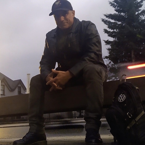 Meet your Posher, Marc - Picture 1 of 3